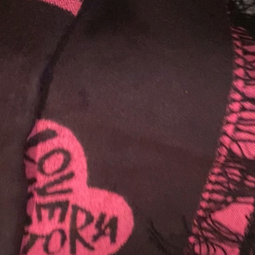 Victoria's Secret Black  Pink Heart Design throw